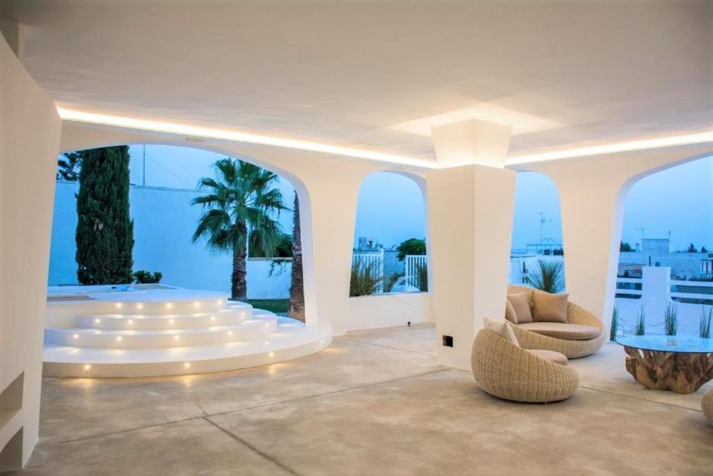 B&B Valentino Luxury Rooms By Salentolimit Porto Cesareo Εξωτερικό φωτογραφία