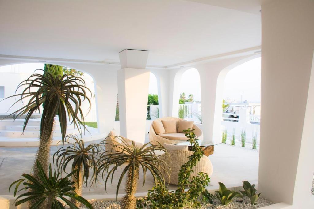 B&B Valentino Luxury Rooms By Salentolimit Porto Cesareo Εξωτερικό φωτογραφία